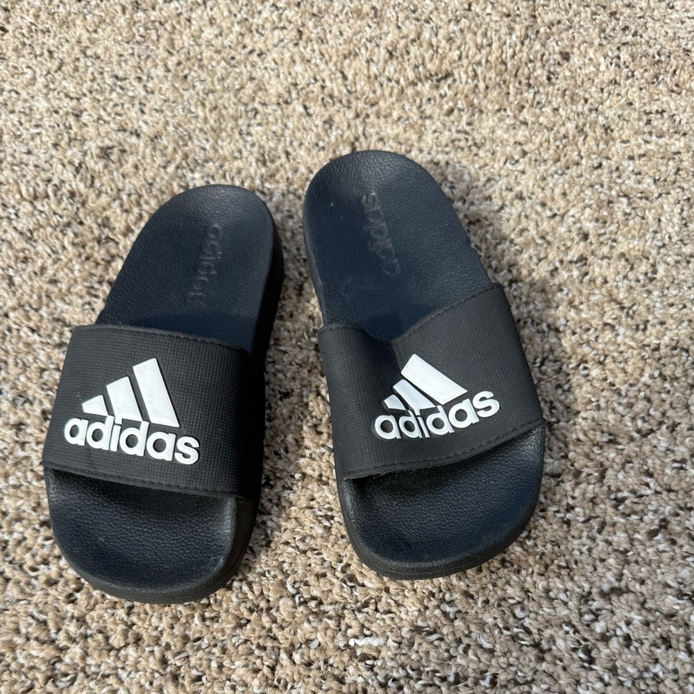 Adidas Black Slide Sandals Minimalist Design